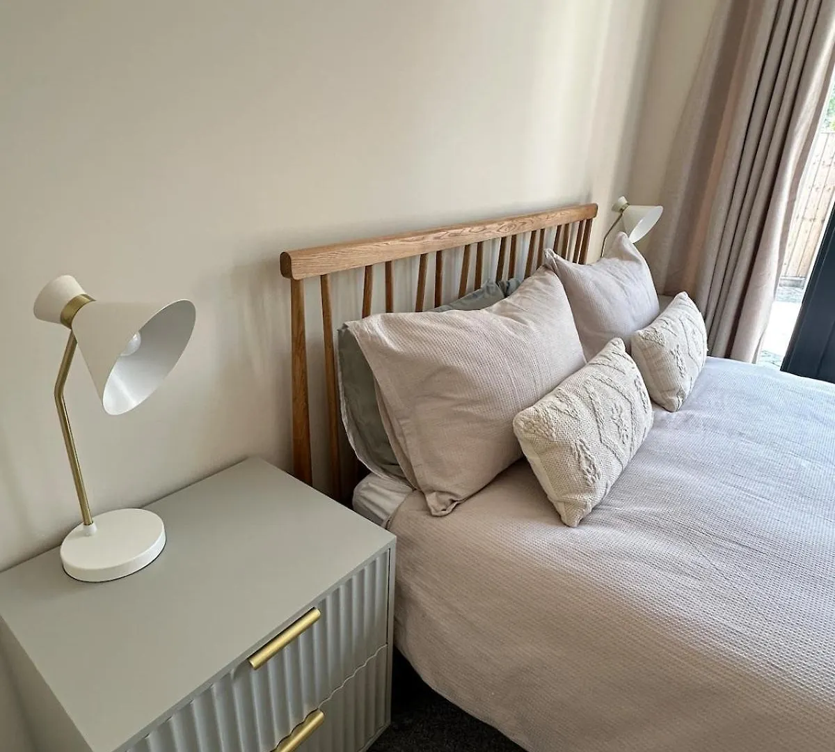 The Ringwood Loft Apartment 0*,